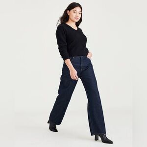 Women's Relaxed Fit Mid-Rise Jeans